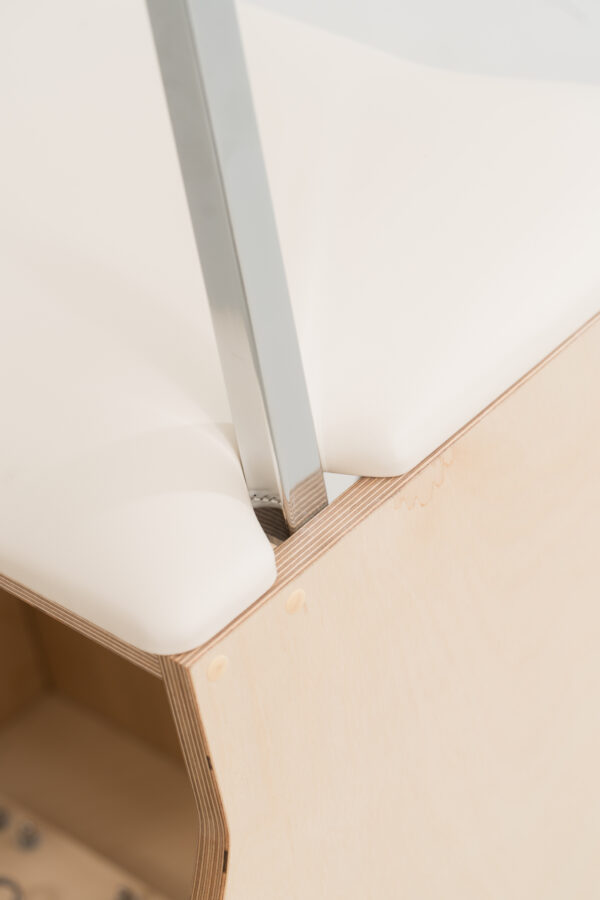 Modern Chair - 画像 (4)